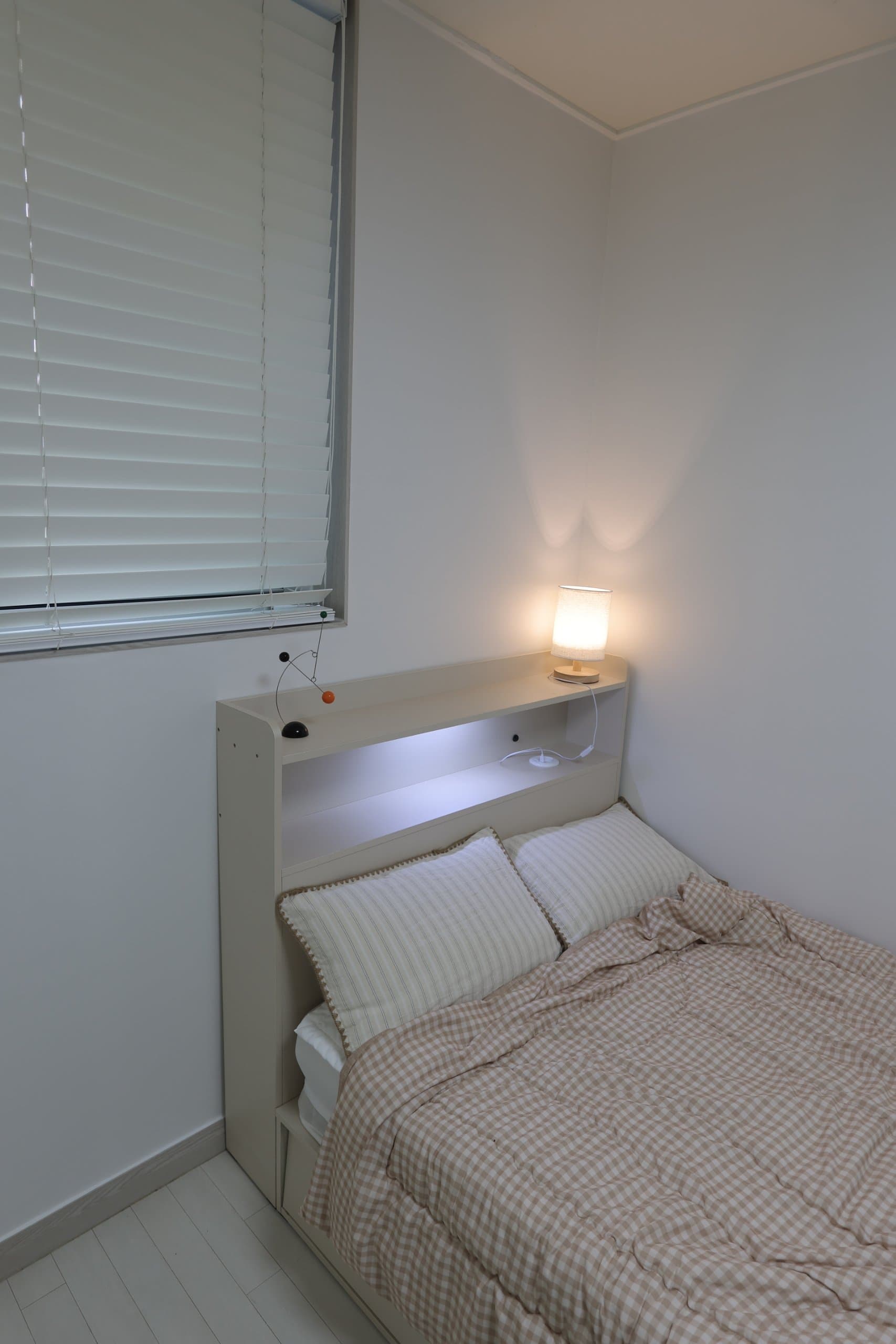 Fully Furnished Officetel Near Jongno 5-ga Station