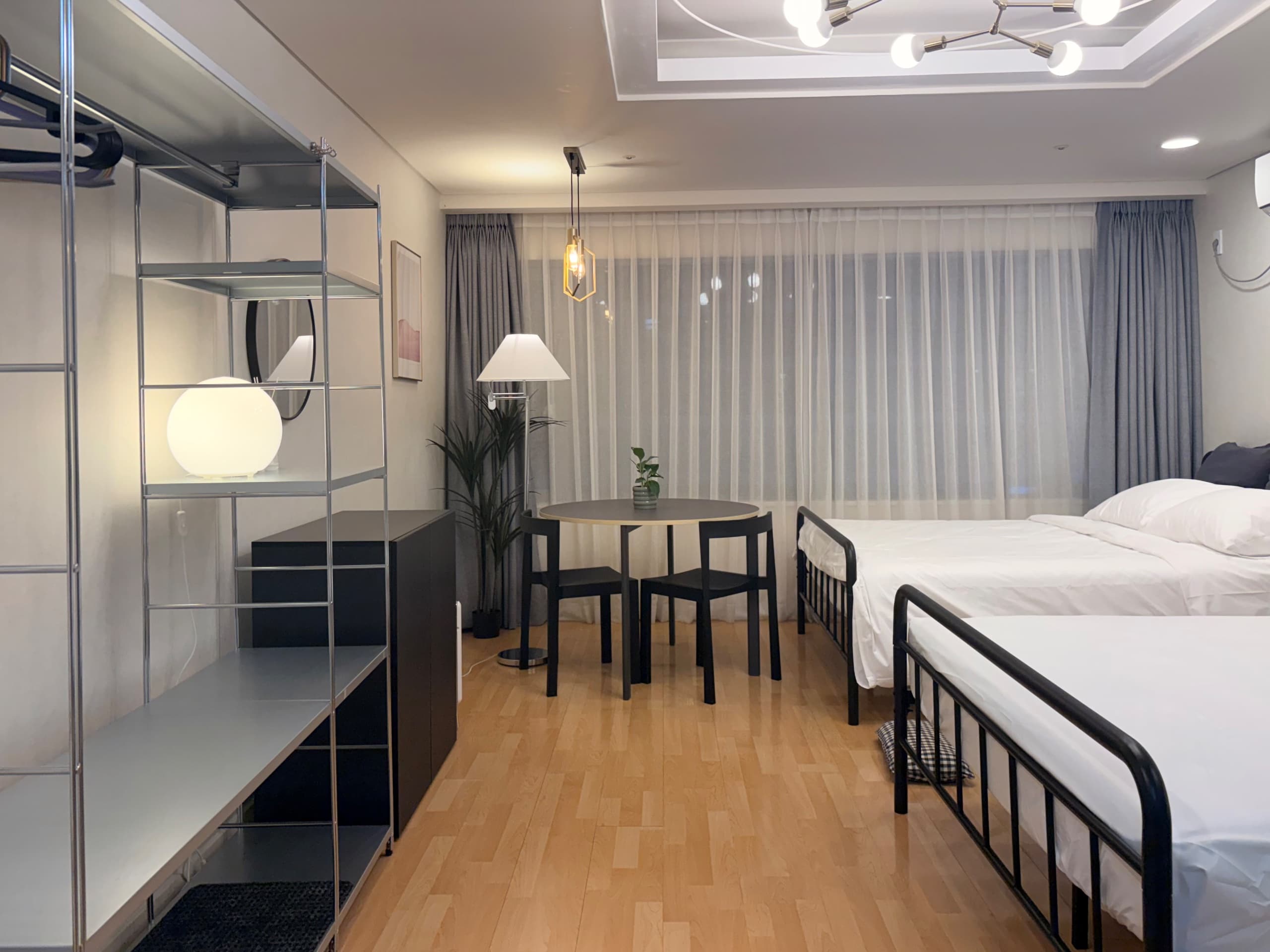 📍Connected to Hongik Univ. Station (Exit 1) | Great Location in Seoul